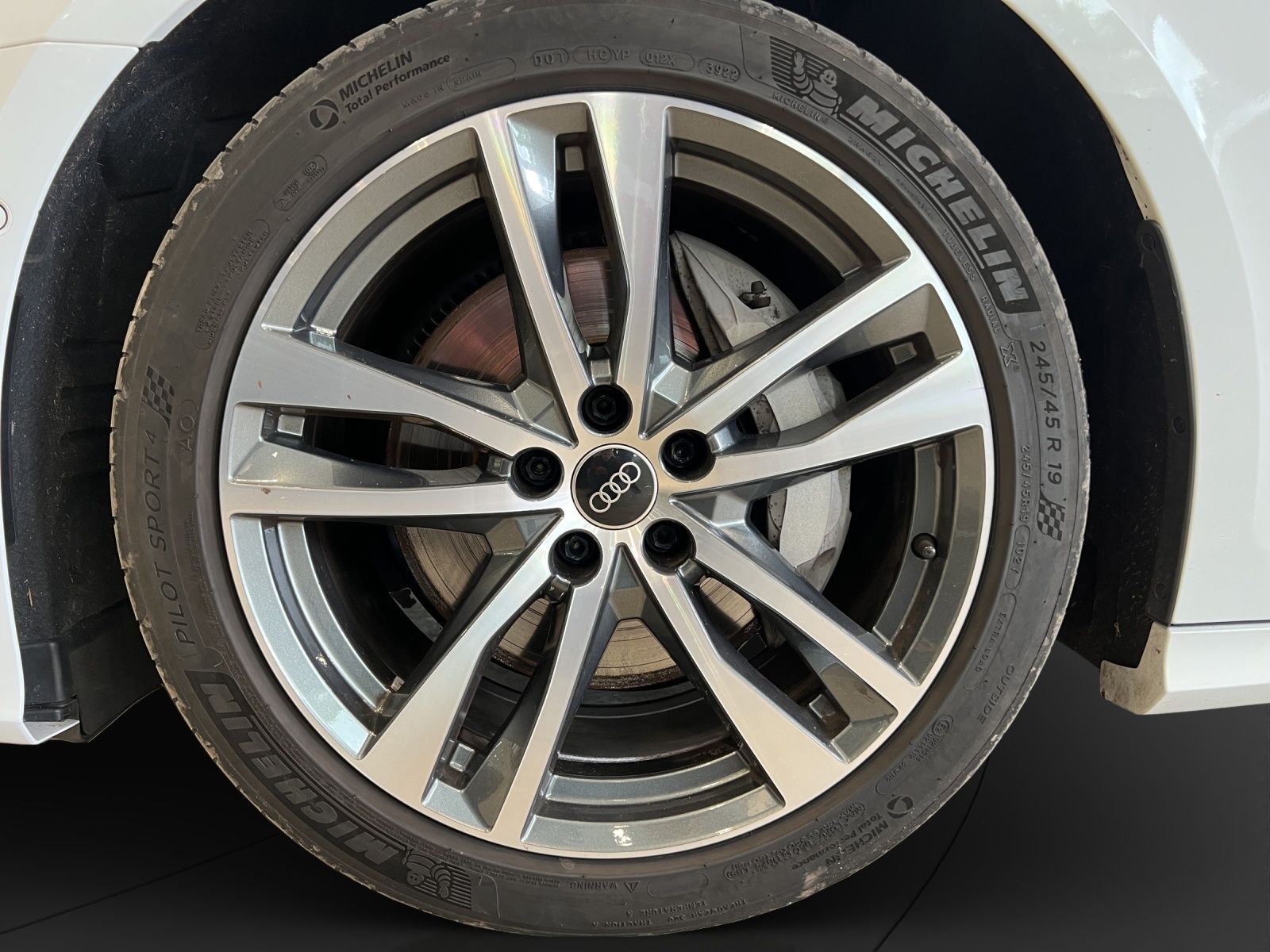 Audi A6 Avant 50 TDI qu. S line AHK Pano Matrix LM 19