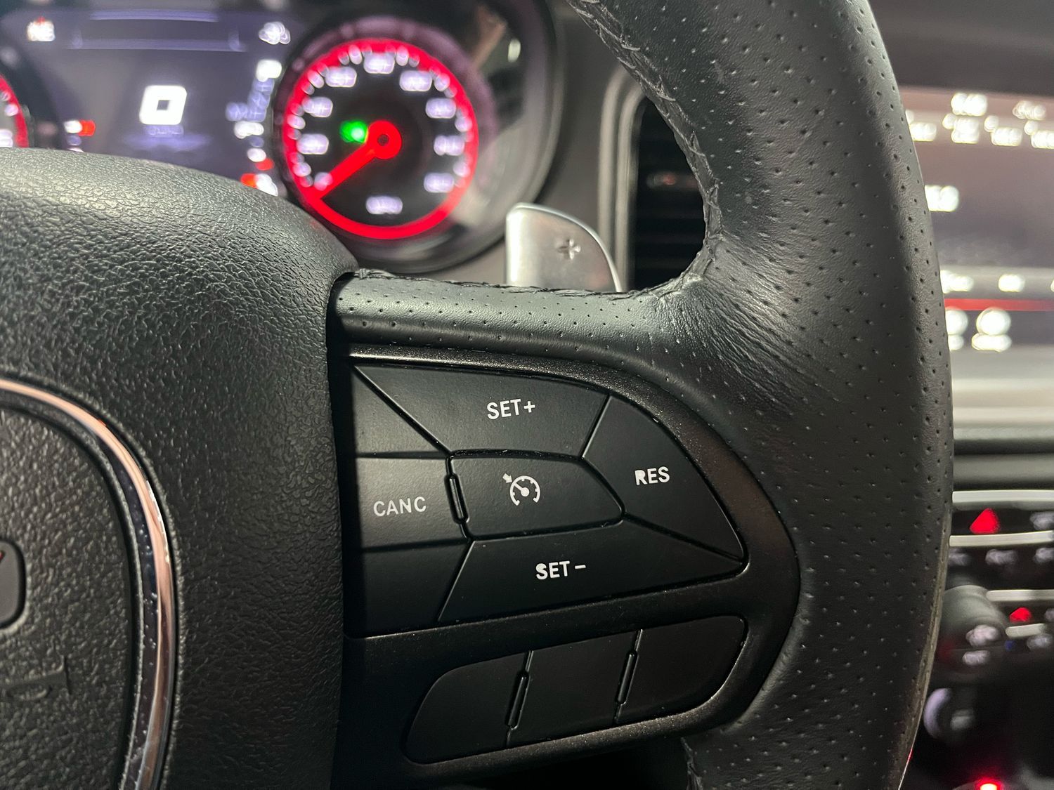 Dodge Charger RT 5,7l V8 *SHZ / AUT / LEDER*