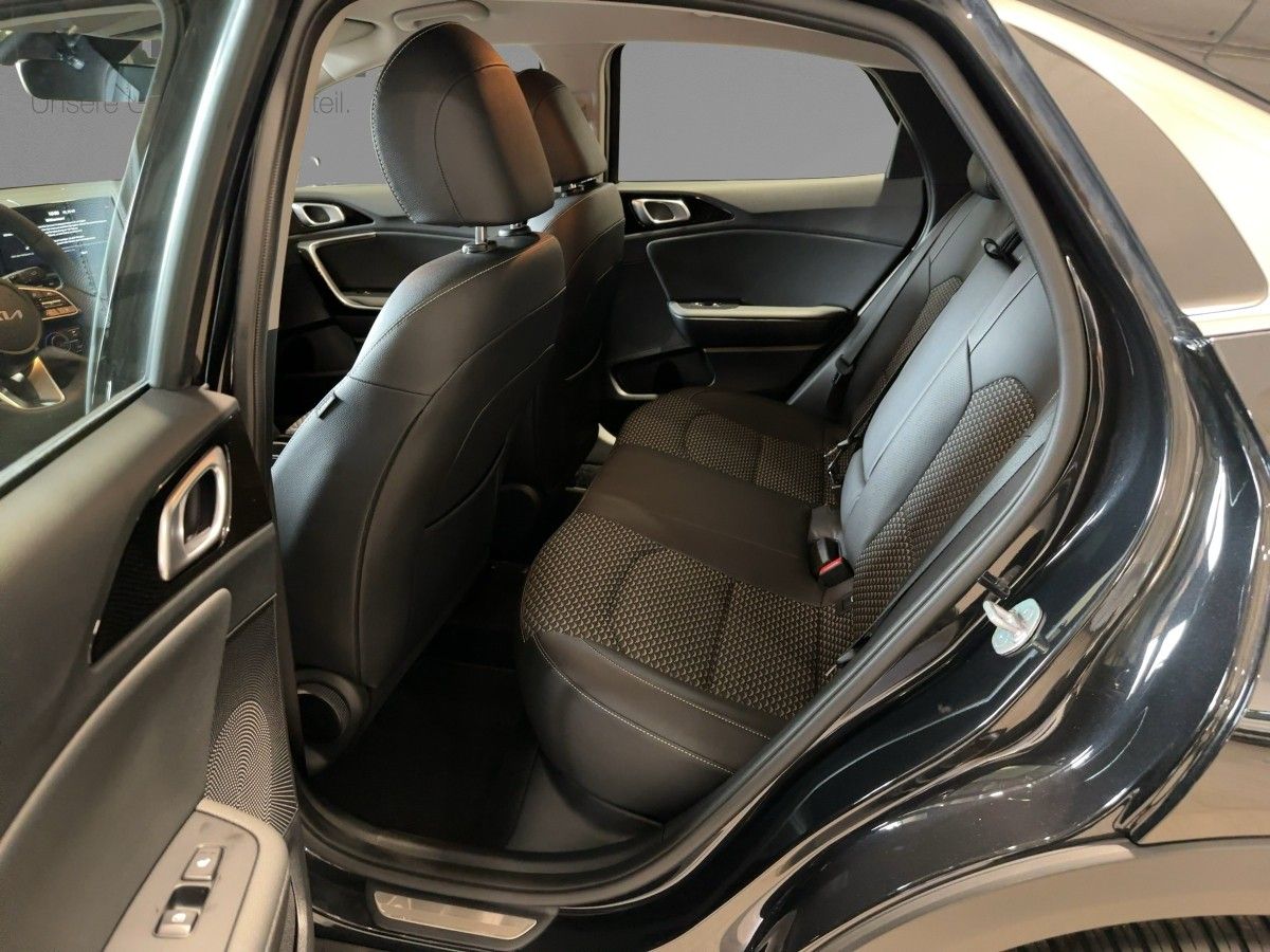 Kia XCEED 1.5T Spirit - Samsaru's Car Outlet