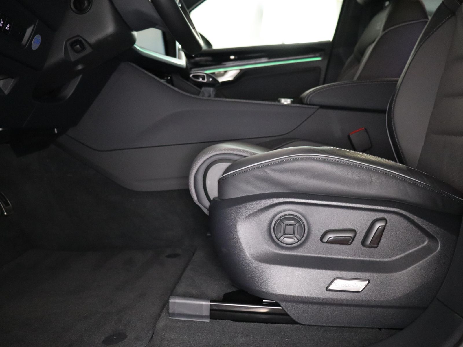 Volkswagen Touareg R-Line Black Style 3.0TDI 584,-ohne Anza