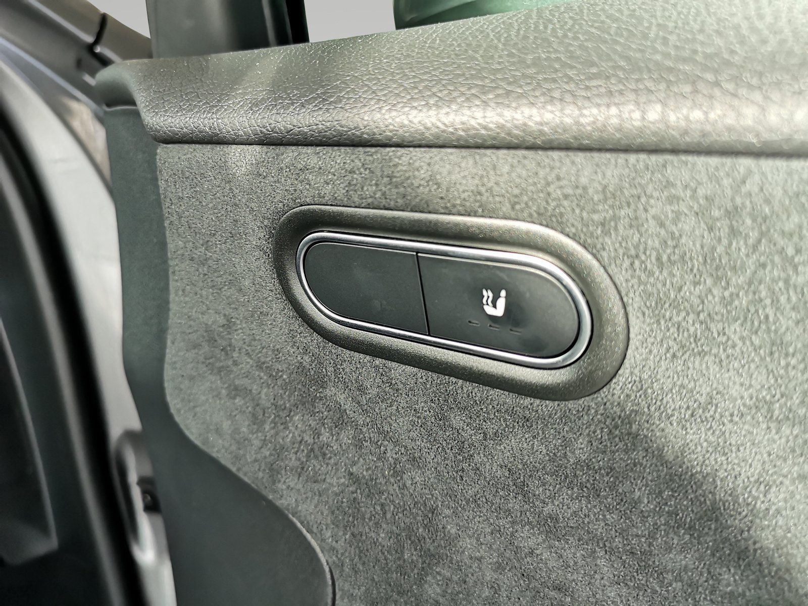 Mercedes-Benz A 200 AMG Line - Samsaru's Car Outlet