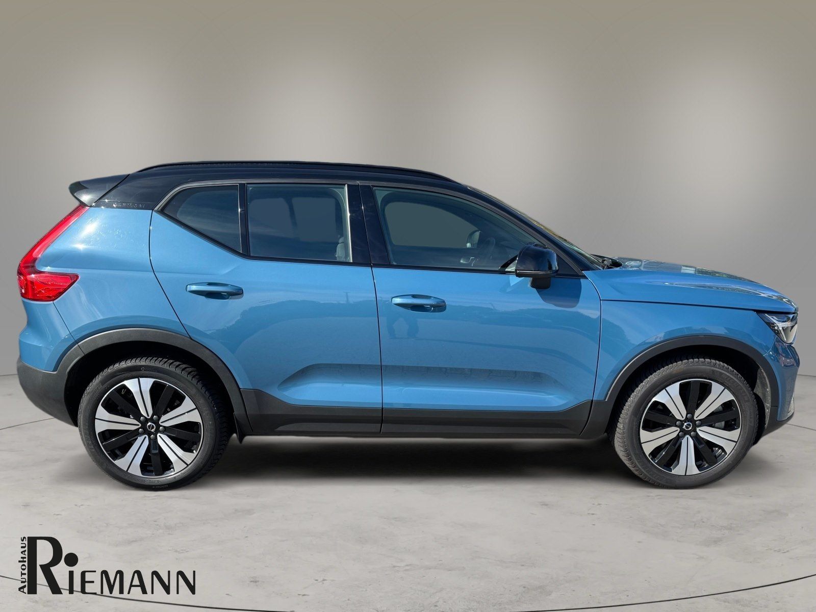 Volvo XC40 Recharge Single Motor Core + Winter-Paket