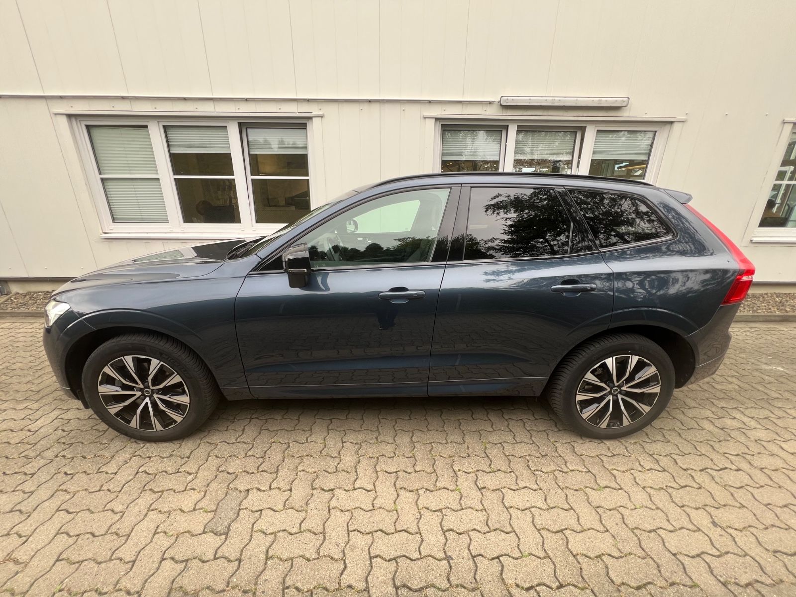Volvo XC60 B4 Diesel AWD Plus Dark GARANTIE