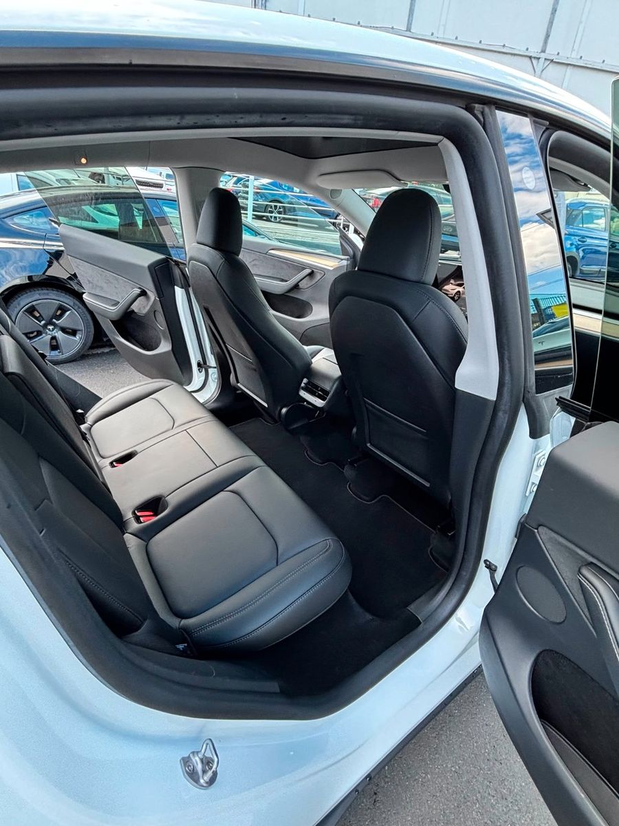 Tesla Model Y Long Range Dual AWD # AHK # incl.MWST