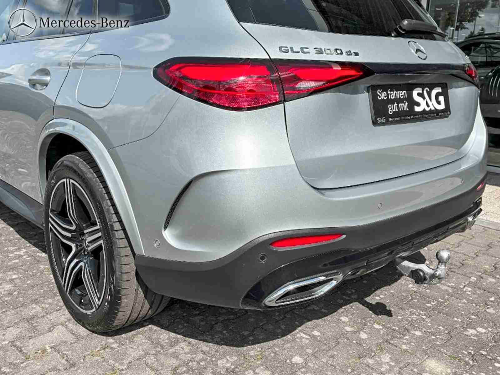 Mercedes-Benz GLC 300 de 4M AMG AHK+Night+Pano+Distro+Spurhalt