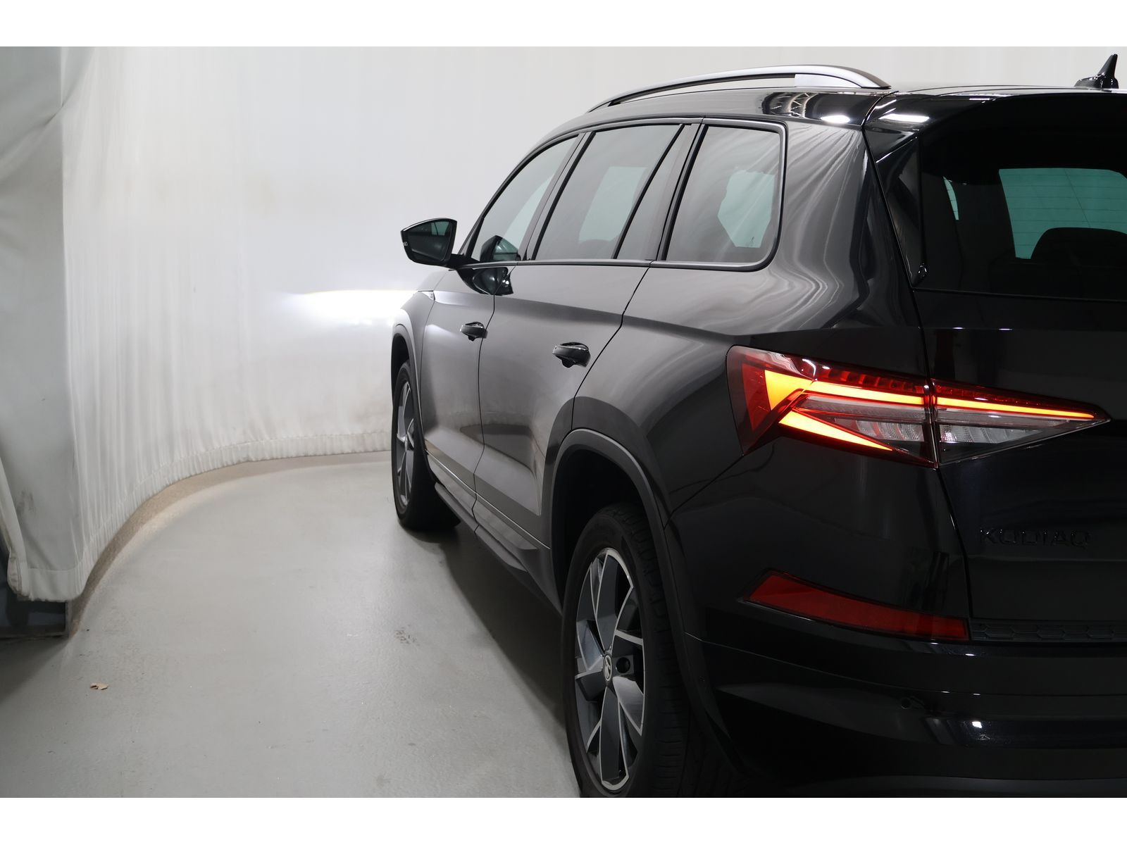 Skoda Kodiaq 2.0 TDI Sportline 4x4 AHK,Matrix-LED,Spor