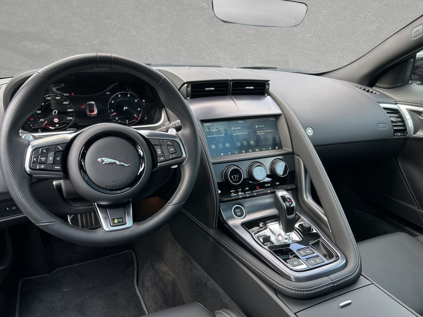 Jaguar F-Type P575 AWD R Coupe Klima Sitze elektr. Spoi