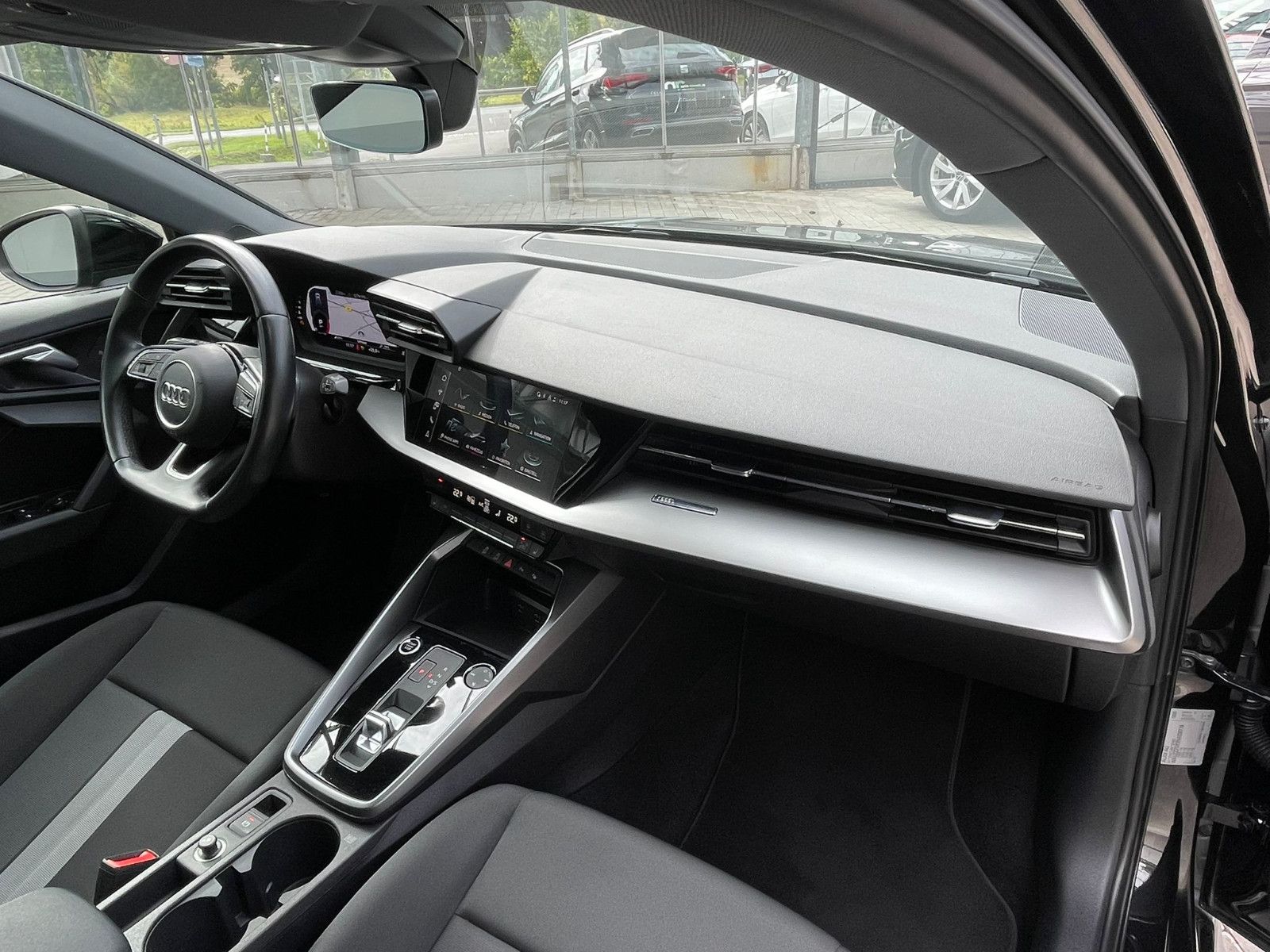 Audi A3 Spb 35 TDI S-tronic S-Line Nav LED Assist 17"