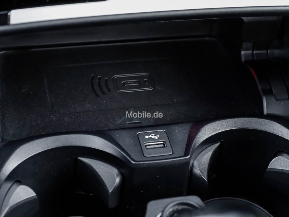 BMW 320e Sport Line Automatik - Samsaru's Car Outlet