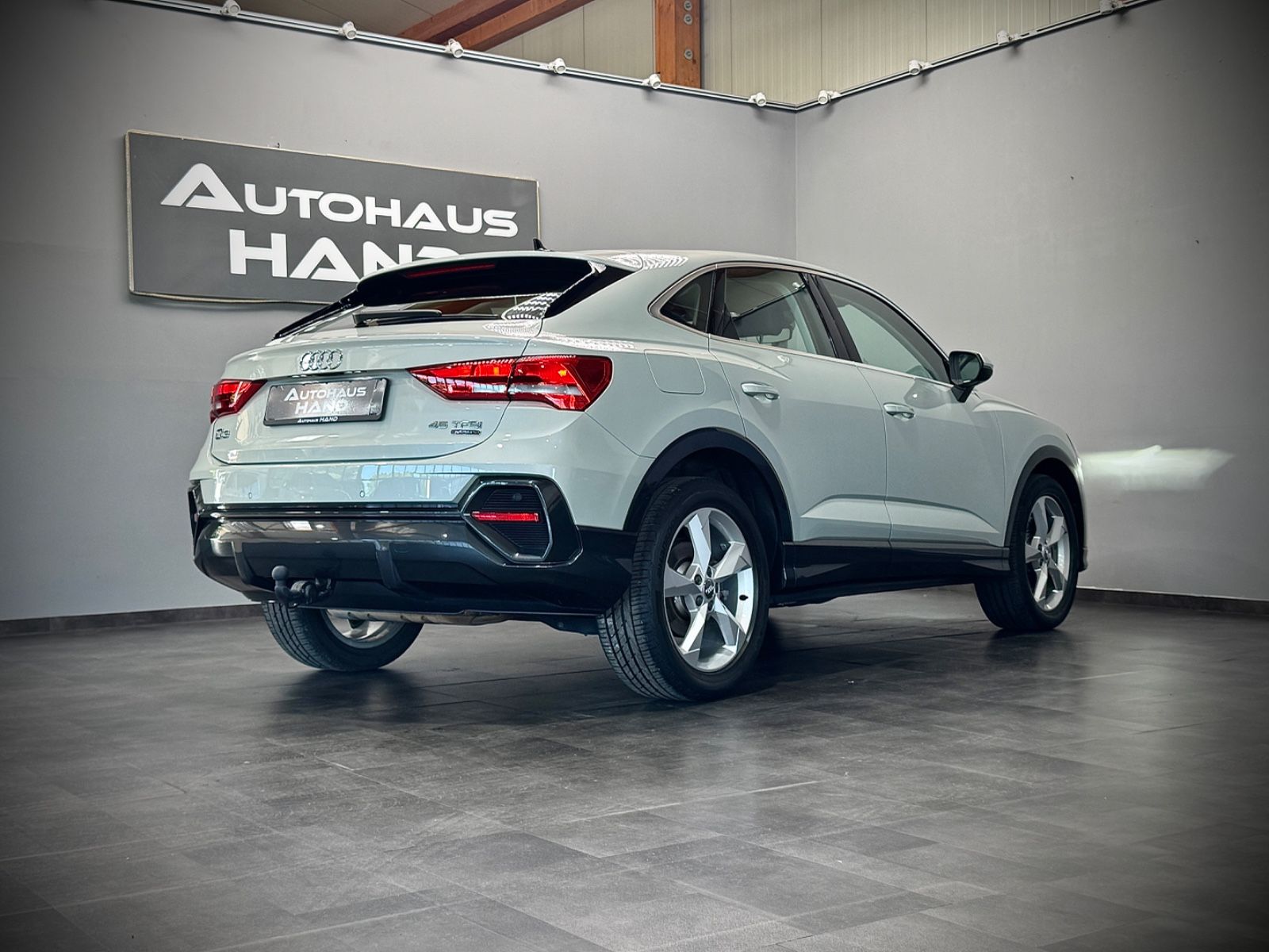 Audi Q3 Sportback 45 TFSI quattro - Samsaru's Car Outlet