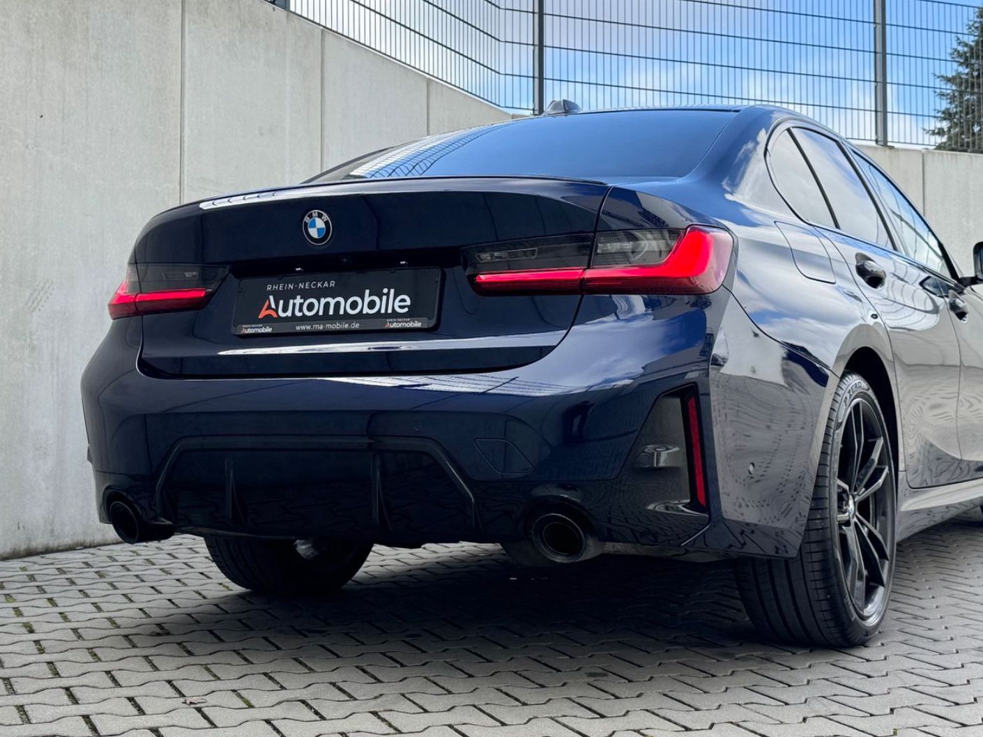 BMW 320d xD MSport/H&K/Sportsitze/GSD/Standhzg/Indiv