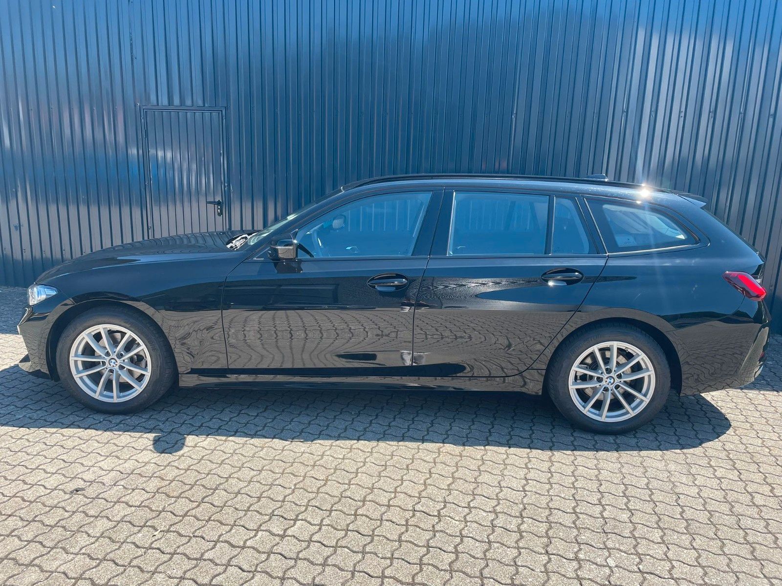 BMW 320d xDrive Aut. Touring - Samsaru's Car Outlet