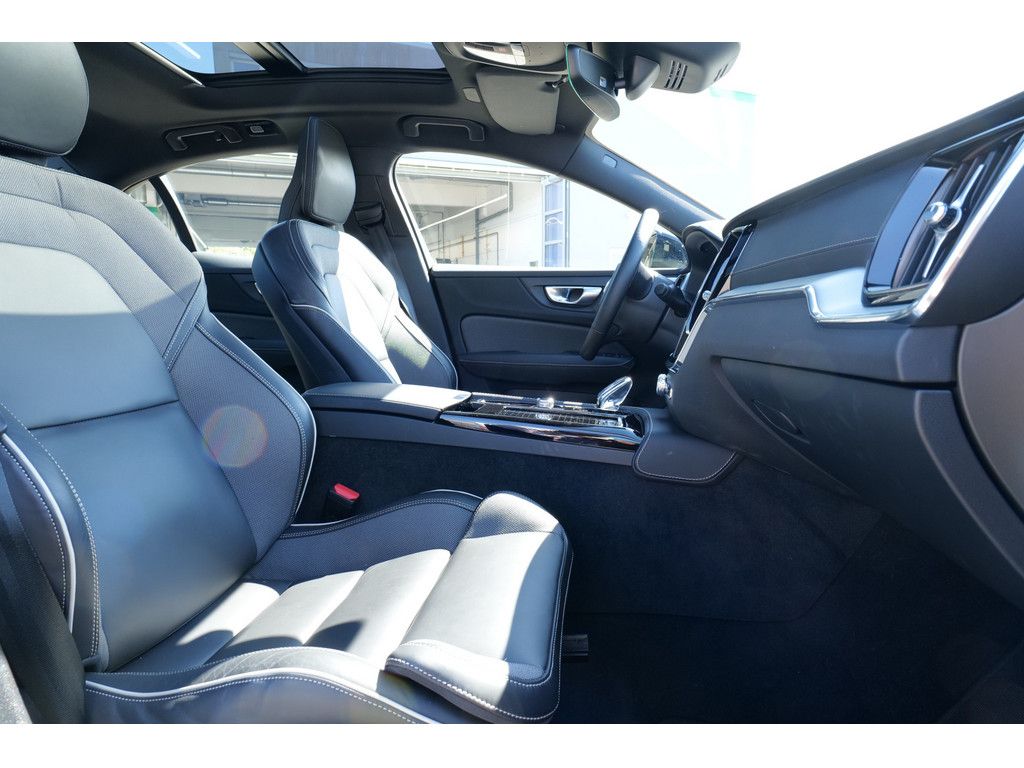 Volvo S60 Lim. T8 AWD Ultimate Dark Recharge Plug-In H