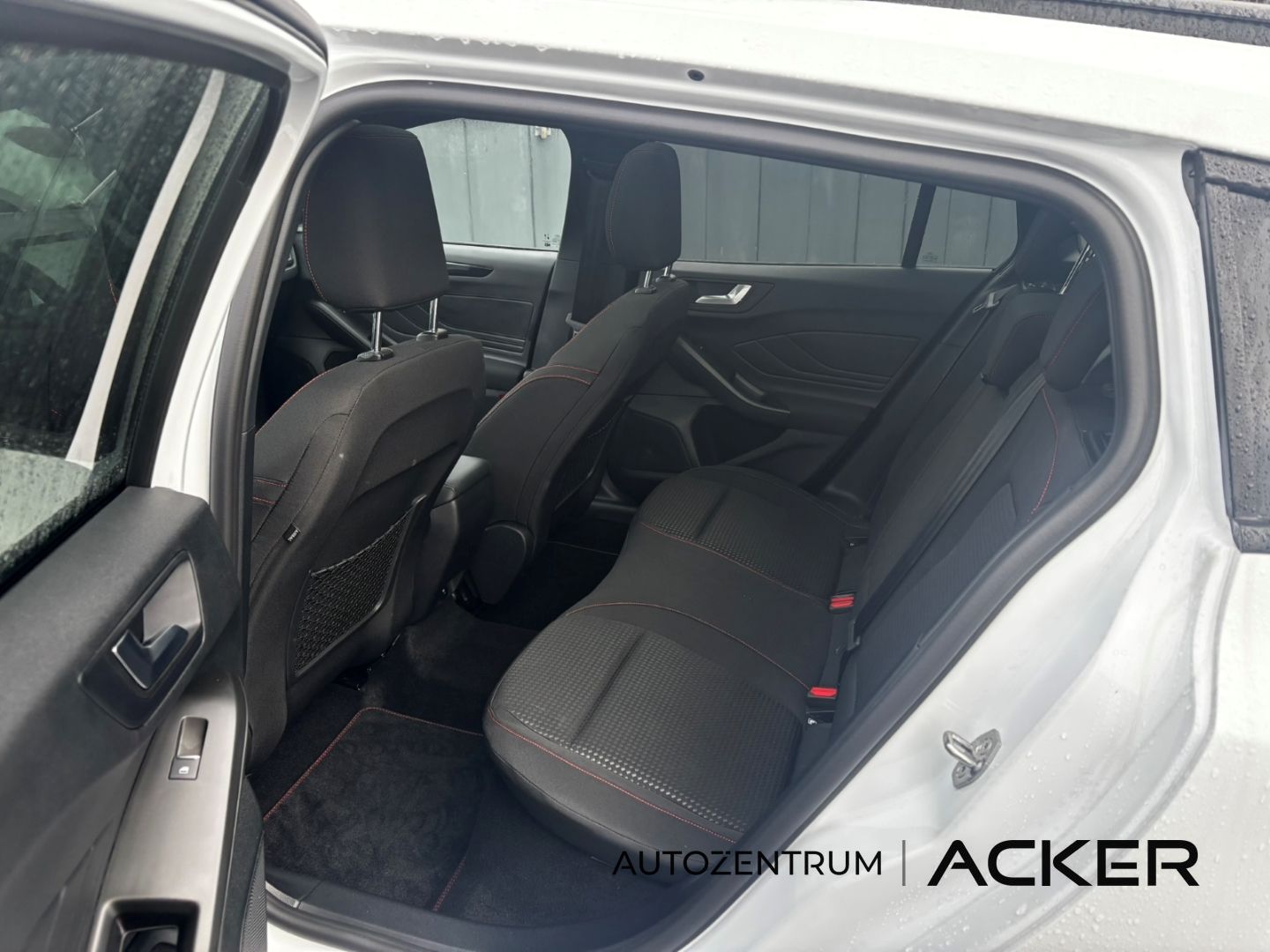 Ford Focus ST-Line X Turnier AT7 PSD/LED/aAHK -44%*