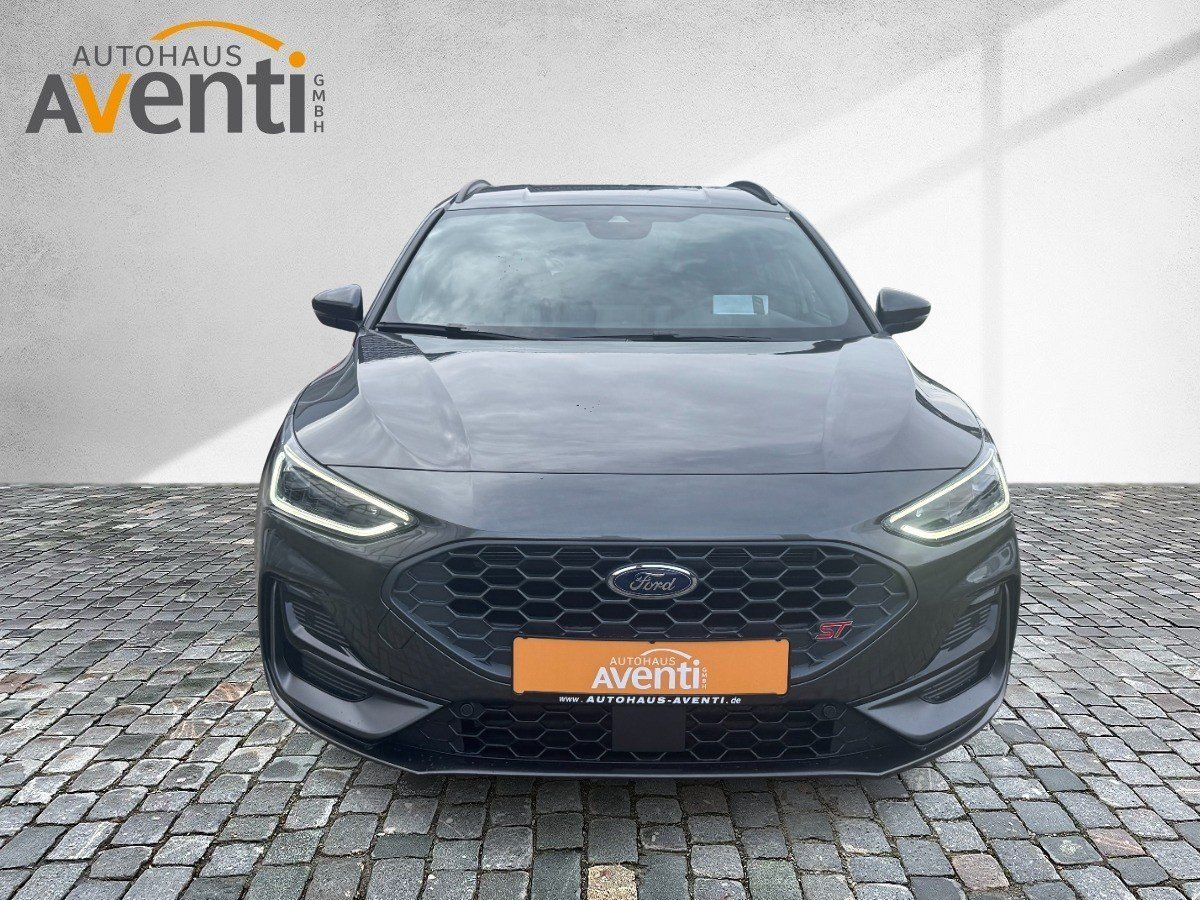 Ford Focus Turnier ST X *LED*Navi*Fahrer-Assistenzpak