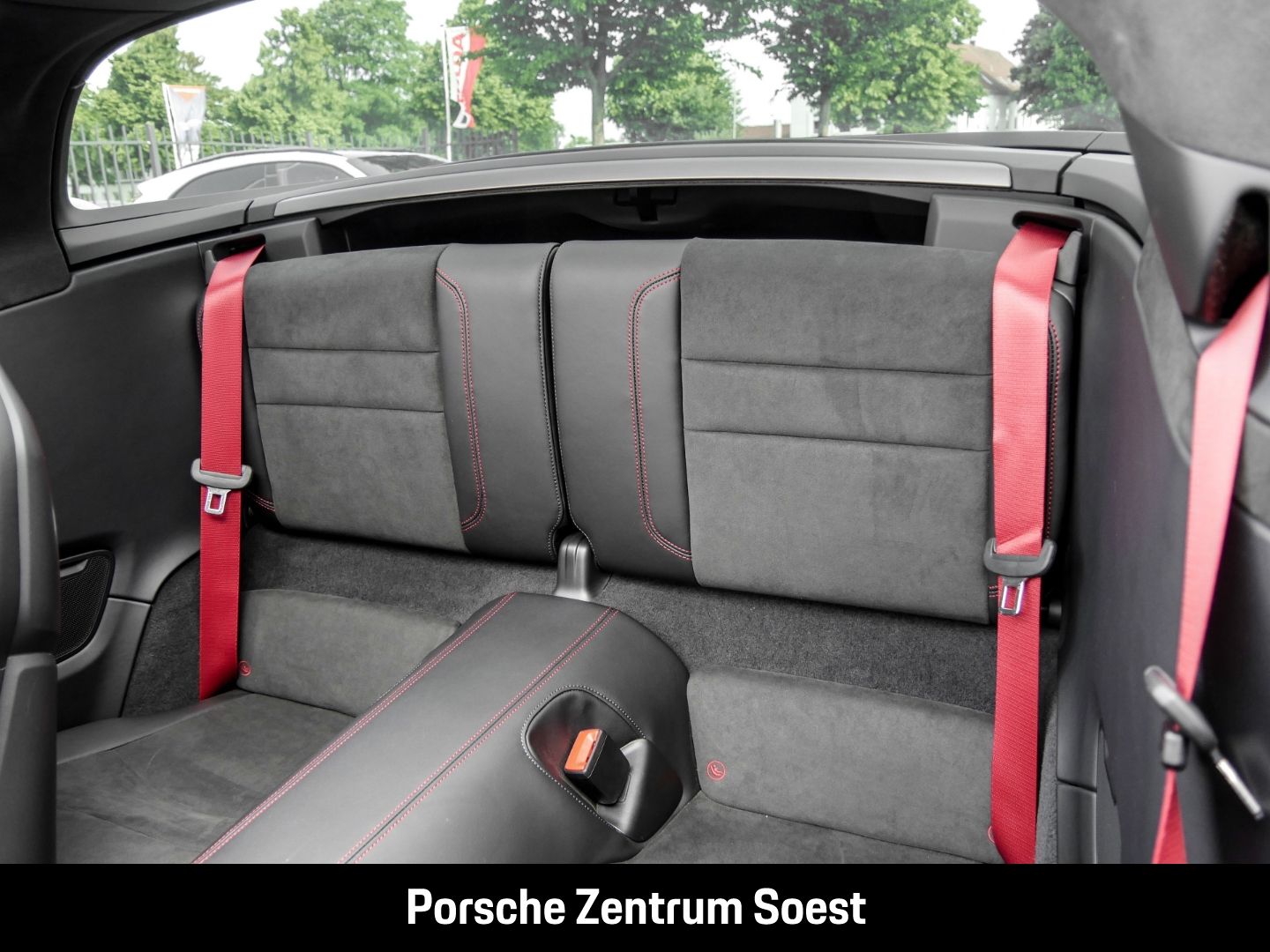 Porsche 911 Targa 4 GTS/PDCC/LED-Matrix/Park-Assist/BOSE