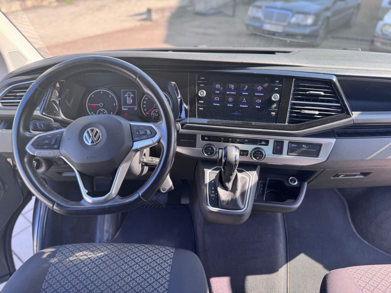 Volkswagen T6 Multivan DSG - Samsaru's Car Outlet
