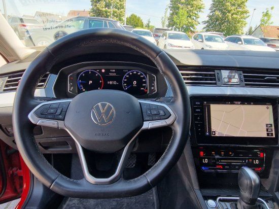 Volkswagen Passat Variant 2.0 TDI Business DSG - Samsaru's Car Outlet