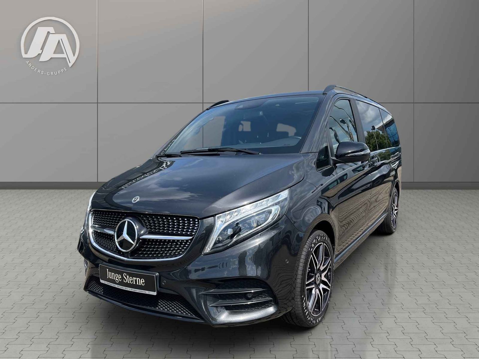 Mercedes-Benz V 300 AMG 4MATIC - Samsaru's Car Outlet