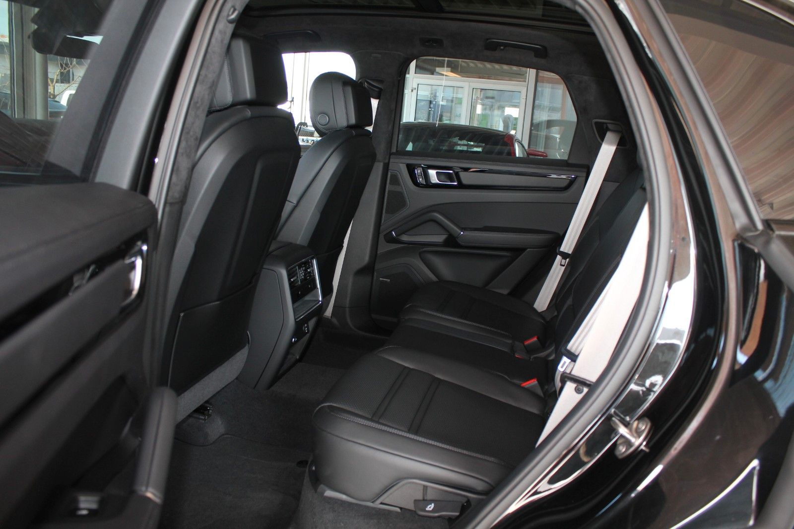 Porsche Cayenne E-Hybrid Platinum Edition/NightV/PASM
