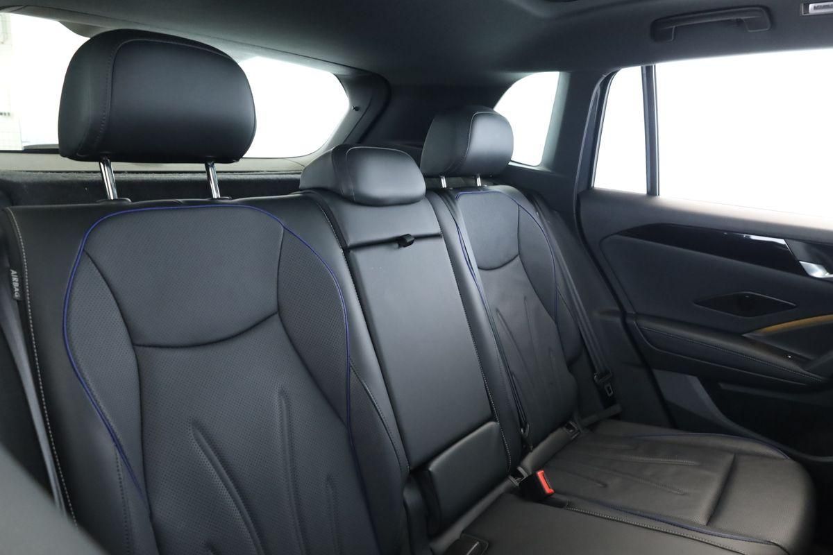 Volkswagen Tiguan 2.0 TSI DSG 4M R-Line IQ Pano Nav 360 AHK