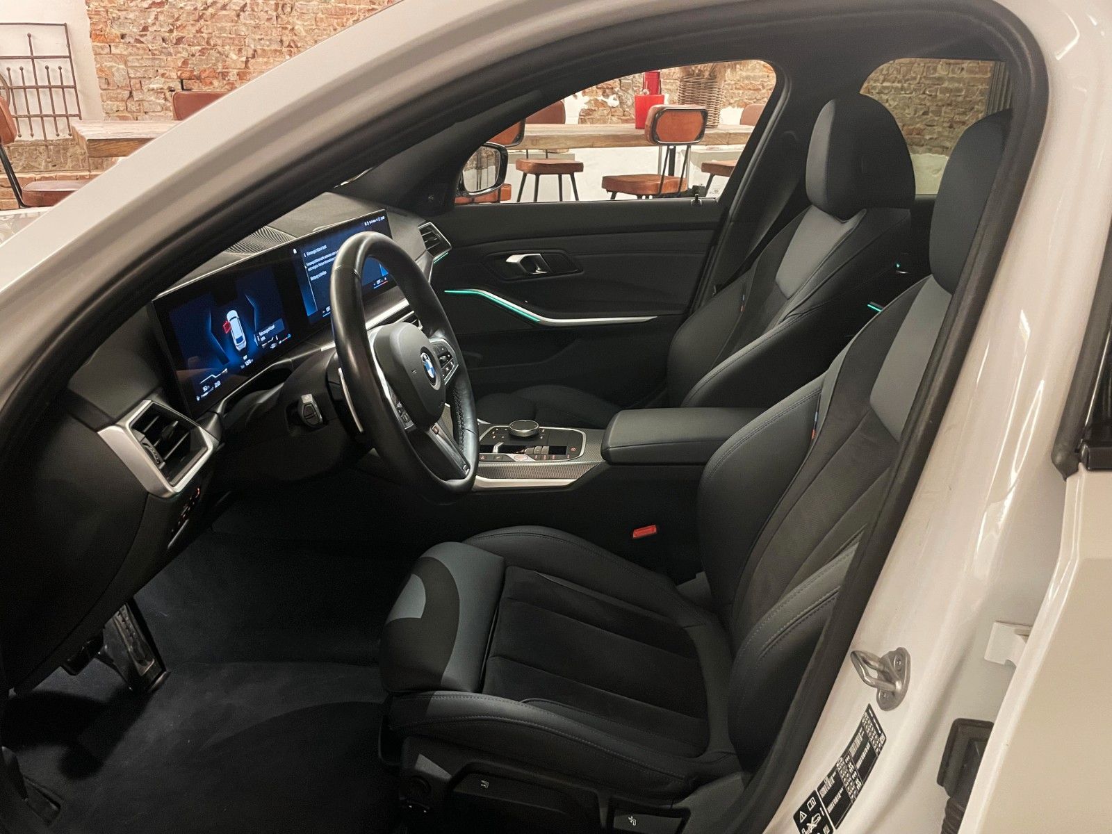 BMW 320d xDrive M Sport - Samsaru's Car Outlet