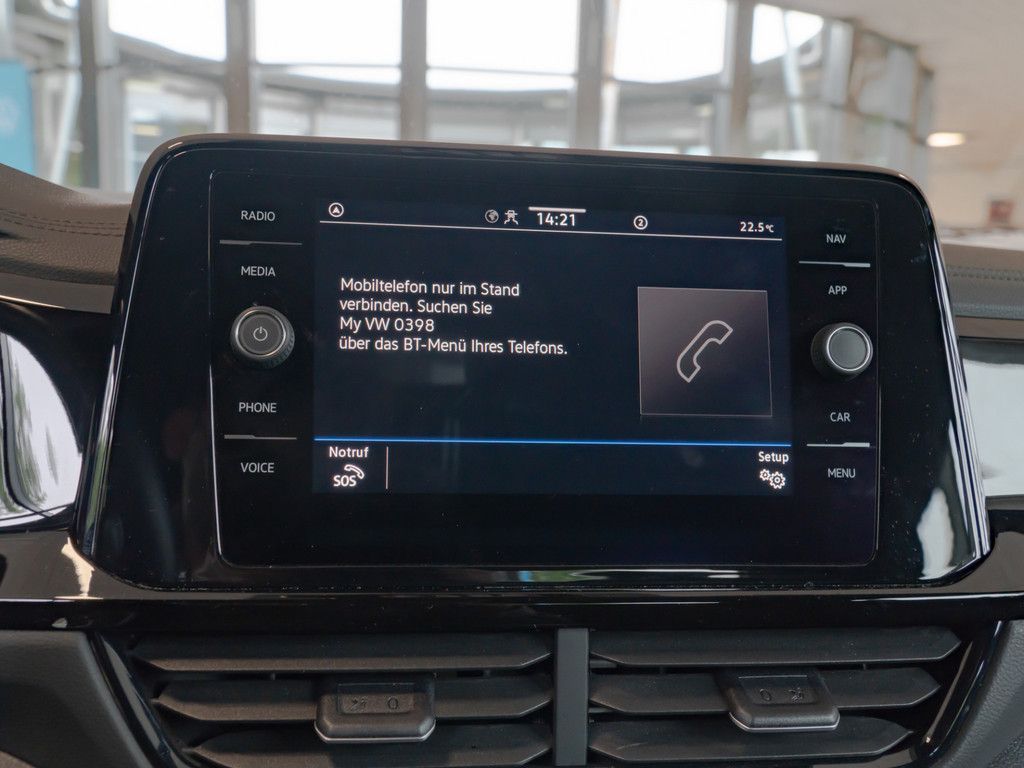 Volkswagen T-Roc 1.5 TSI Style - Samsaru's Car Outlet