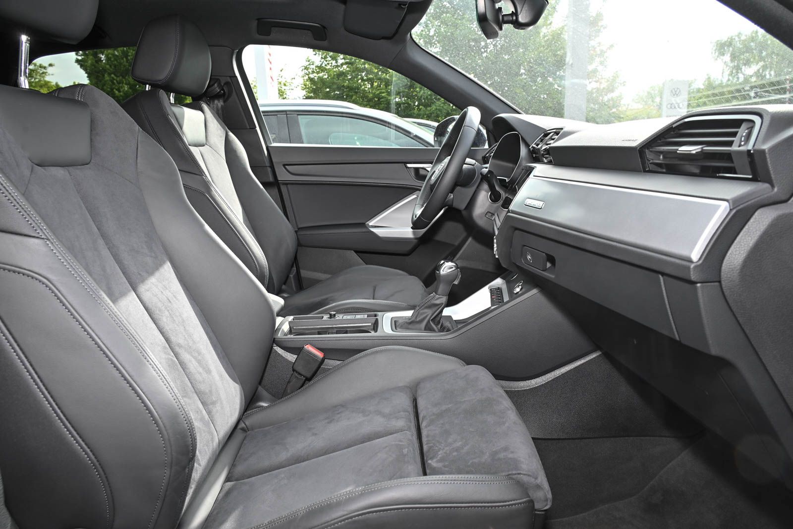 Audi Q3 Sportback 40 TFSI qu. S line - Samsaru's Car Outlet
