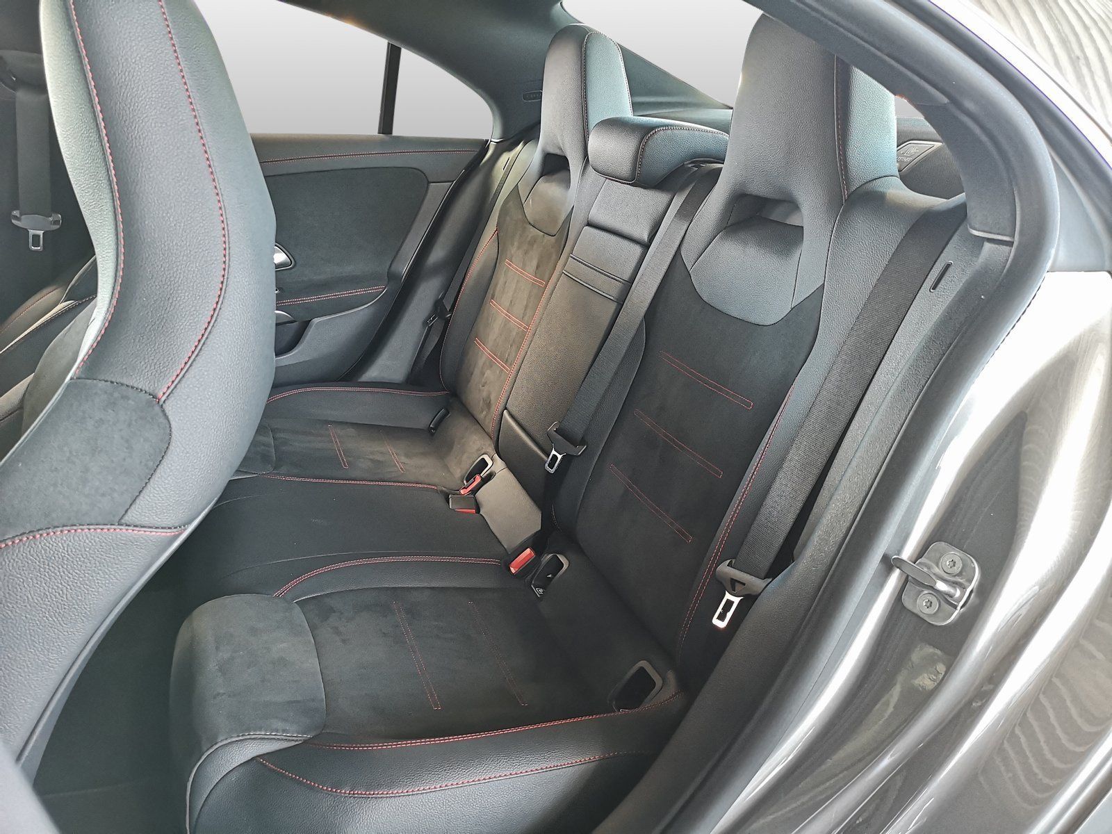 Mercedes-Benz CLA 200 Coupé AMG Line - Samsaru's Car Outlet