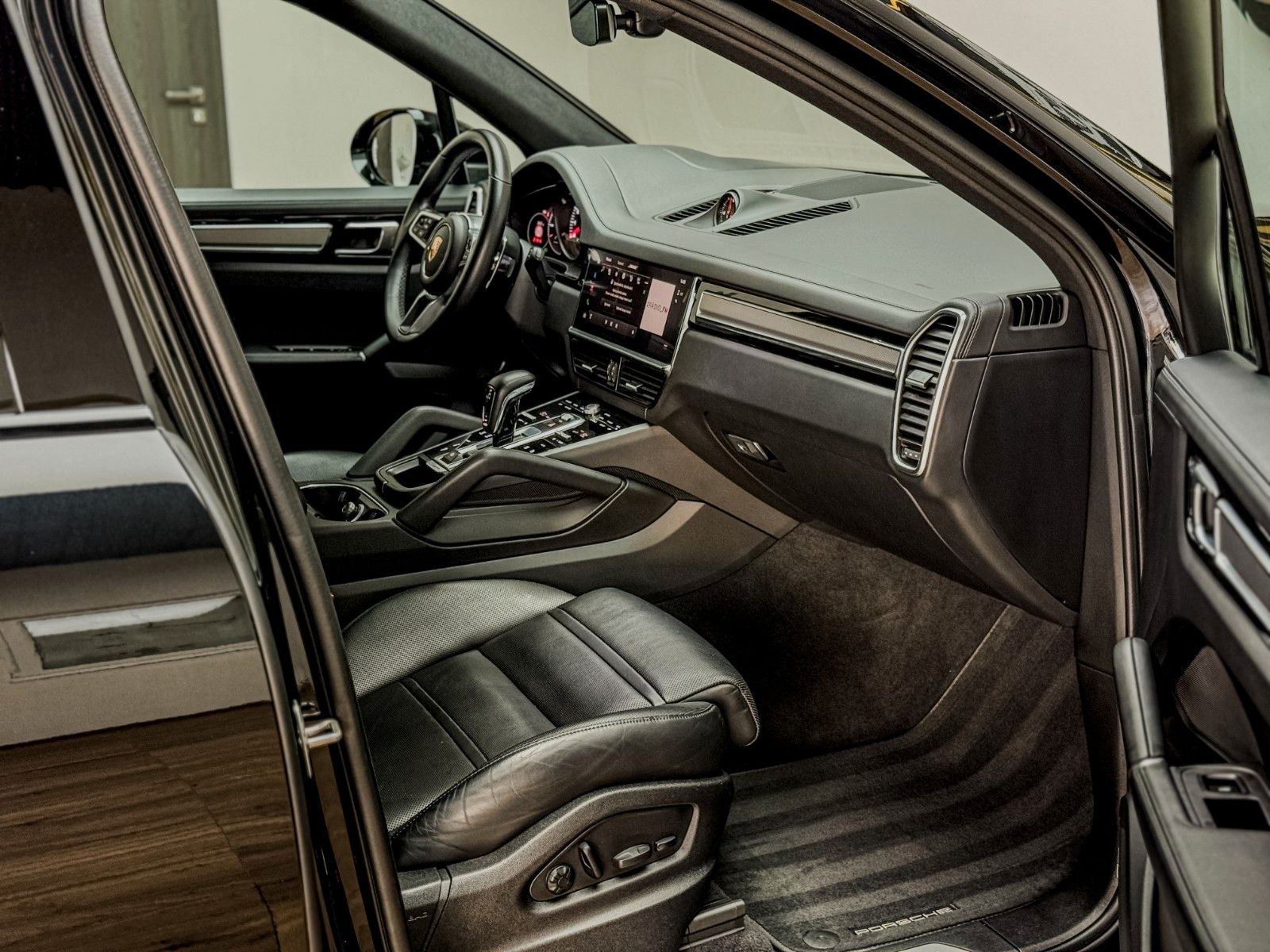 Porsche Cayenne Platinum Edition, Approved bis 11.2027 !