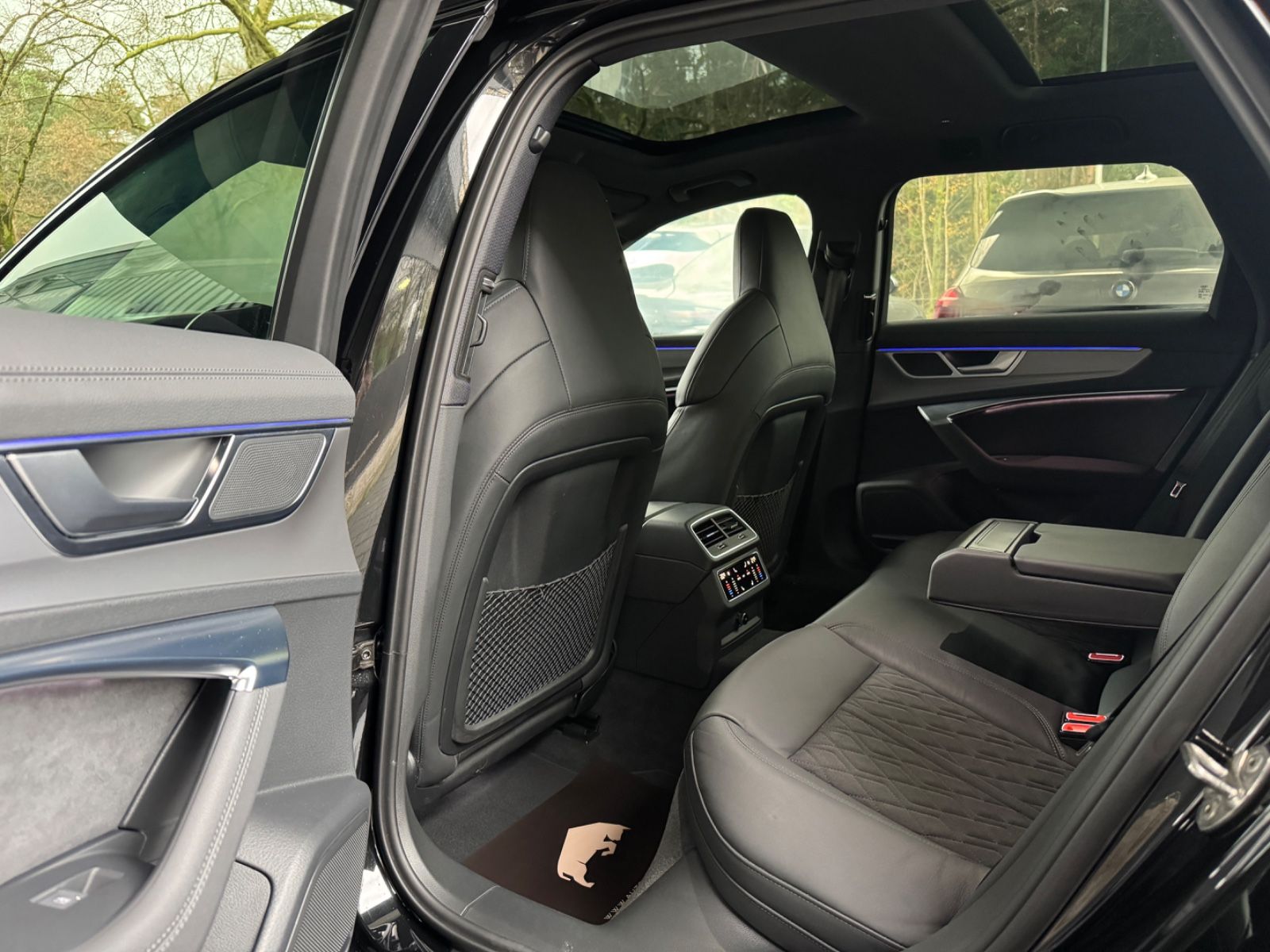 Audi RS6 Avant 4.0 TFSI quattro/PANO/HEADUP/B&O/BLACK