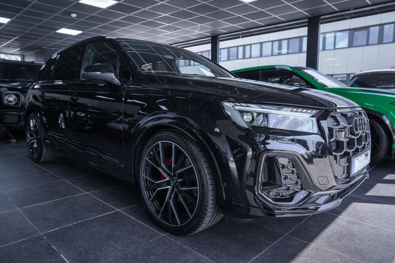 Audi Q7 TDI quattro S line-HUD-B&O 3D- Matrix- Carbon