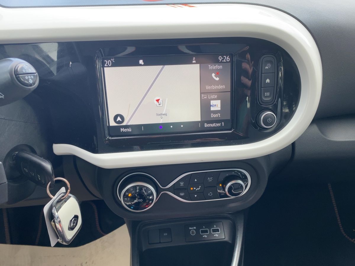 Renault Twingo Vibes Electric - Samsaru's Car Outlet