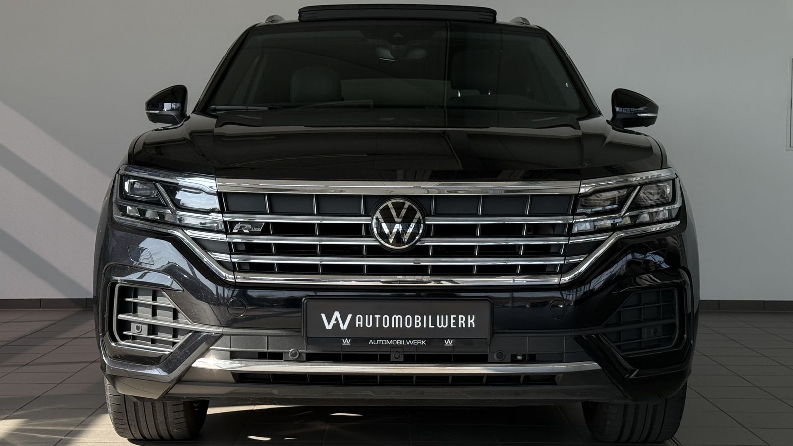 Volkswagen Touareg R-Line 4M |PANO |LUFT |HUD |MATRIX |AHK