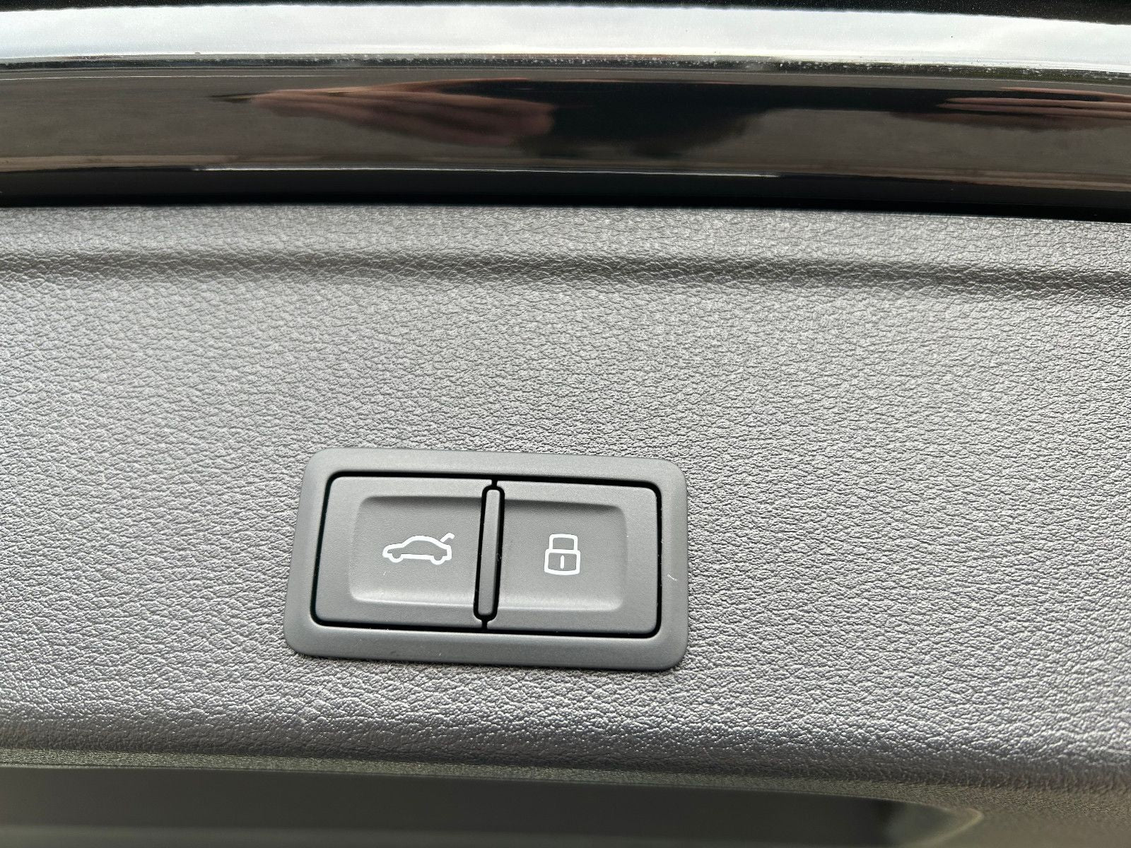 Audi A4 Avant 35 TDI Aut - Samsaru's Car Outlet