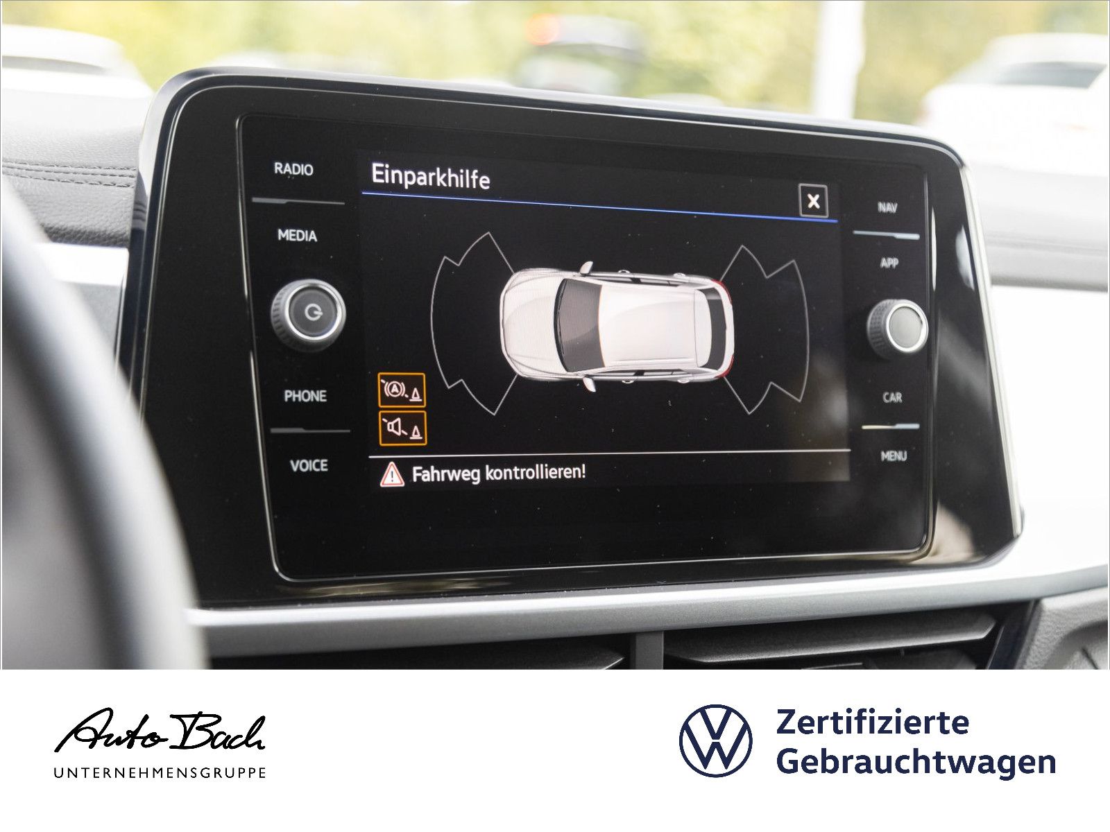 Volkswagen T-Roc 1.0TSI Life - Samsaru's Car Outlet