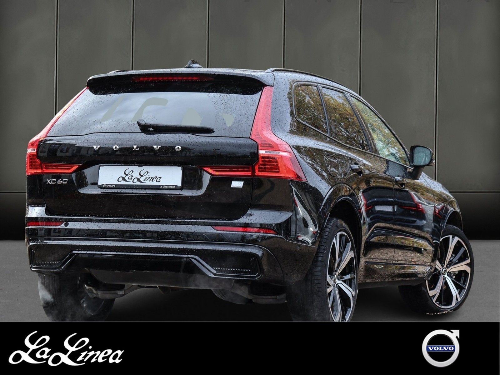 Volvo XC60 T8 AWD Plus Dark Recharge Plug-In Hybrid