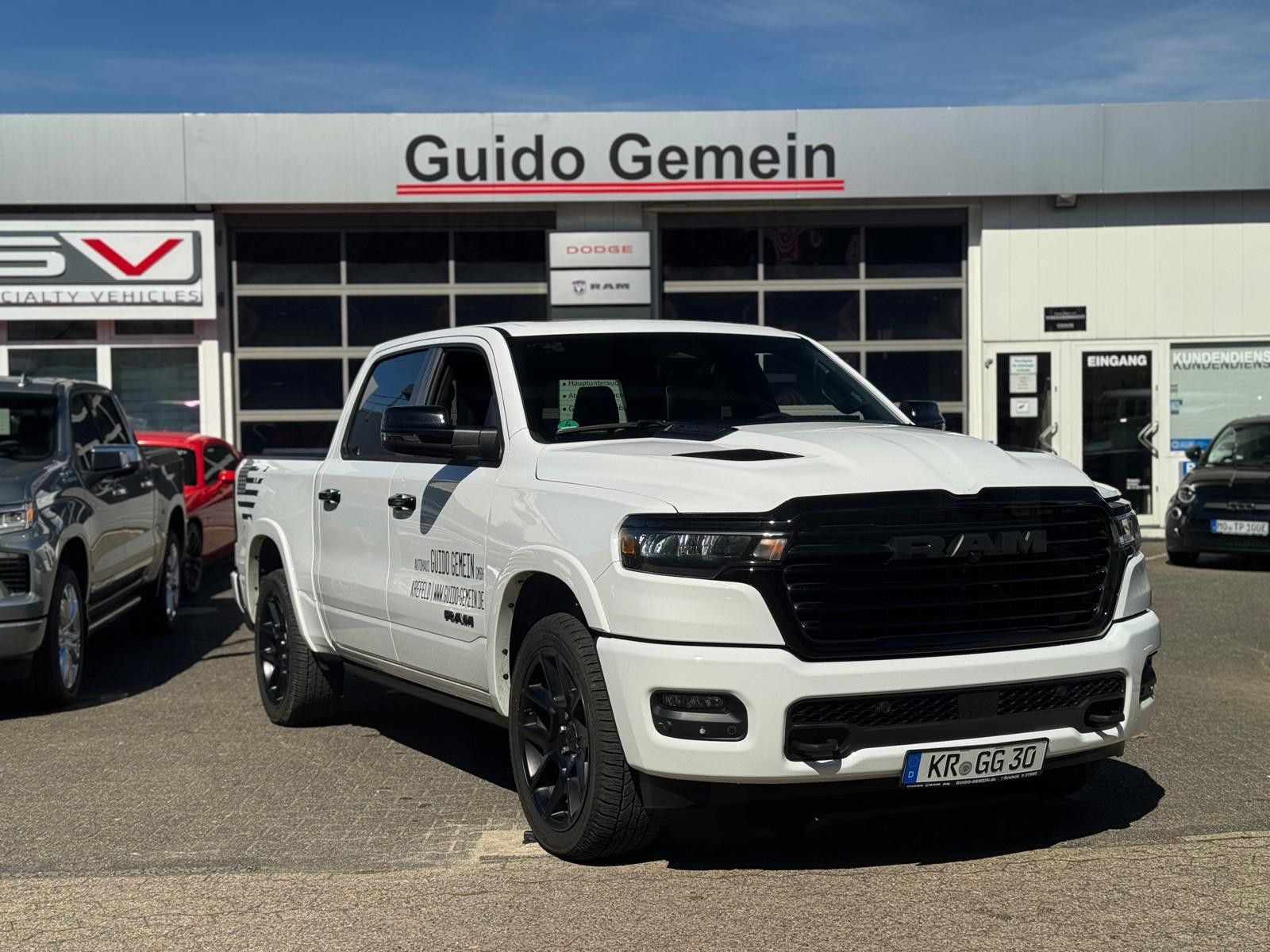 Dodge RAM Laramie Night + Luftfederung + elektr. Tritt