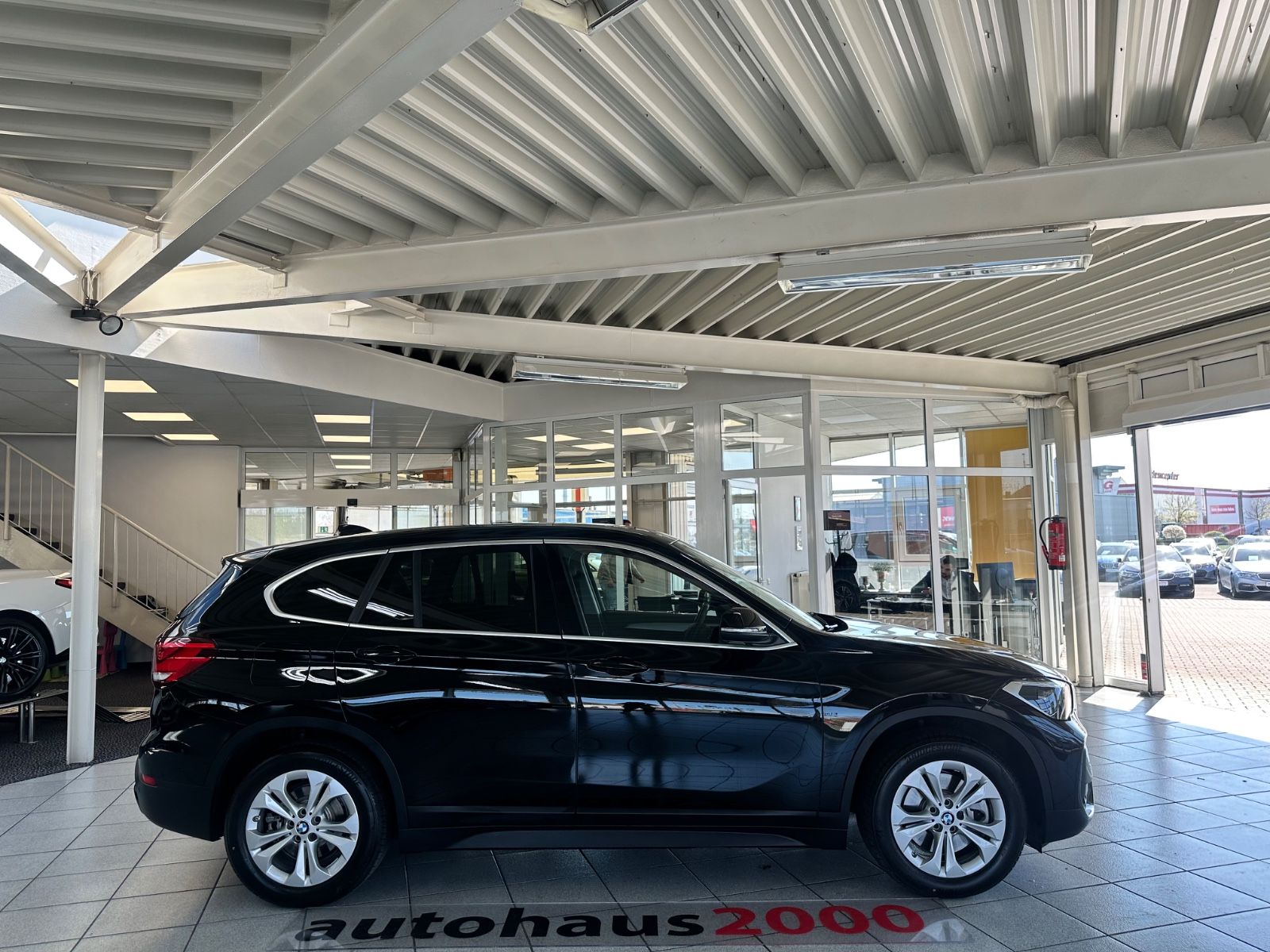 BMW X1 xDrive 25e - Samsaru's Car Outlet