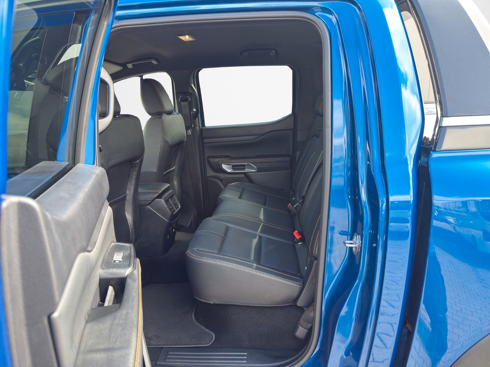Ford Wildtrack 4WD DOKA Navi RFK ACC AHK 3,5T 20"