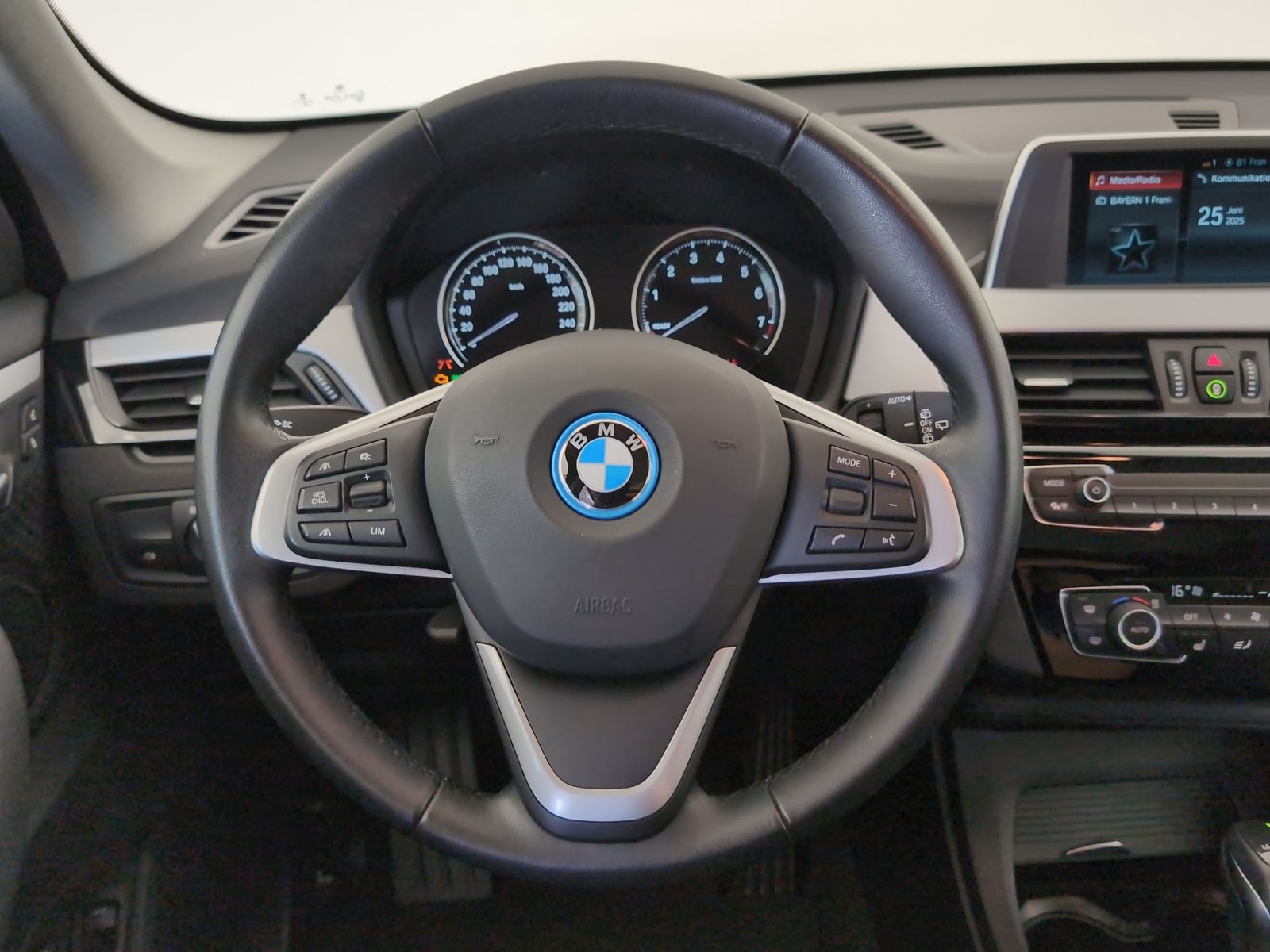 BMW X1 xDrive25e Advantage - Samsaru's Car Outlet
