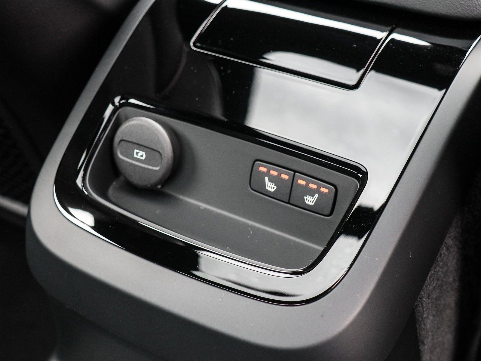 Volvo S60 T8 Recharge AWD Ultimate Dark NP:78.110,-//A
