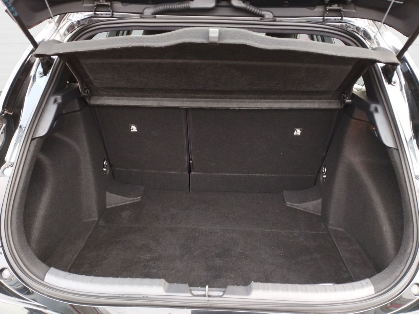 Toyota Corolla Hybrid Business Edition - Samsaru's Car Outlet