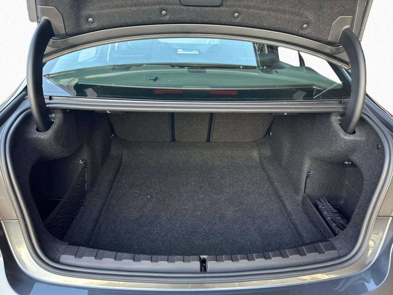 BMW 320i xDrive Sport Line LiCoPro LED ACC PA DAB