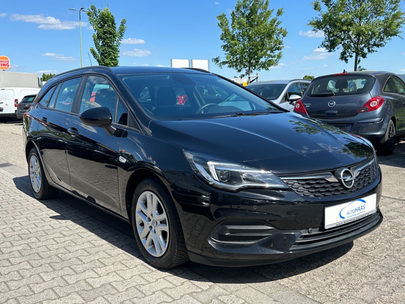 Opel Astra 1.4 Turbo Edition - Samsaru's Car Outlet