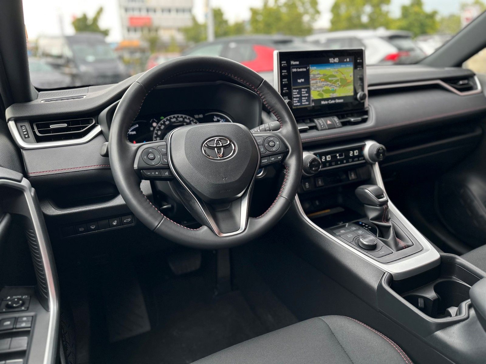 Toyota RAV 4 Plug-in Hybrid 4x4 - Samsaru's Car Outlet