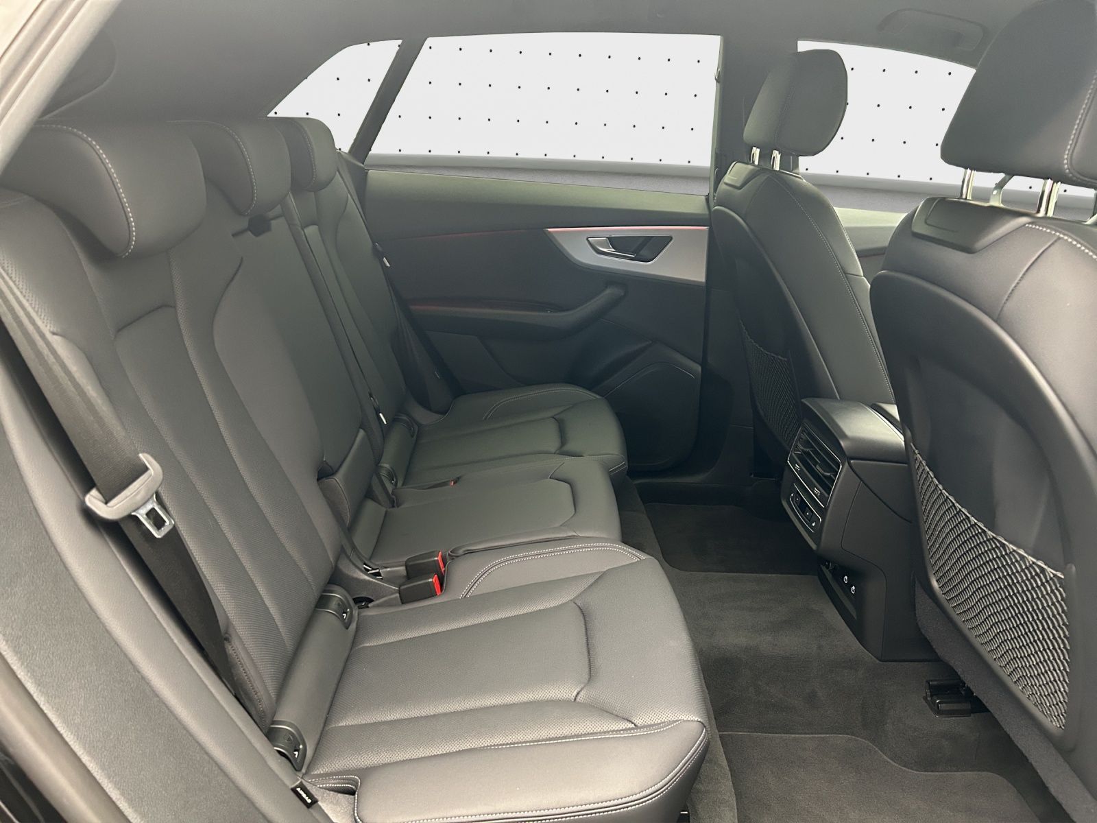 Audi Q8 55 TFSI e quattro - Samsaru's Car Outlet
