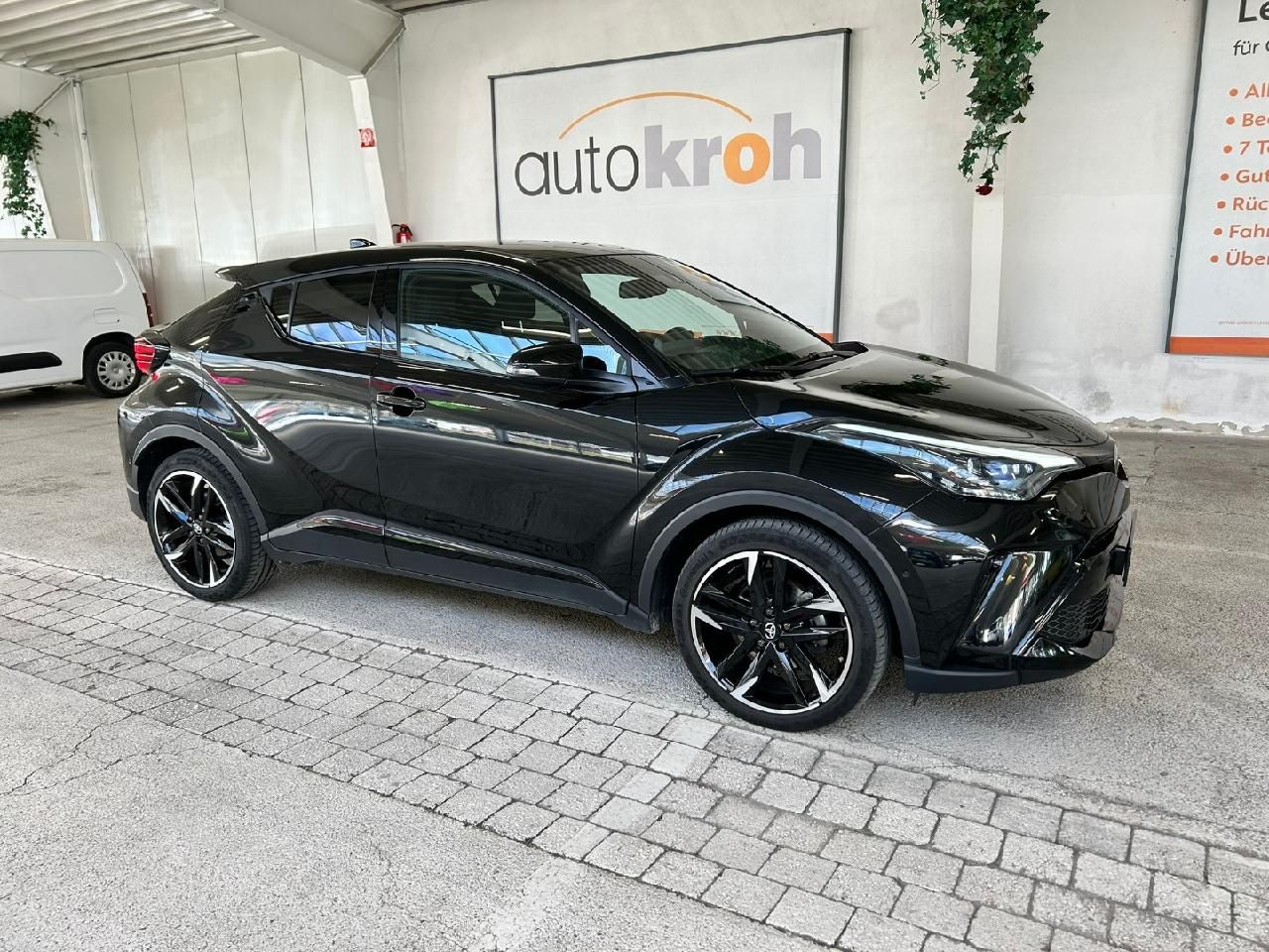 Toyota C-HR Hybrid GR Sport Black Edition - Samsaru's Car Outlet