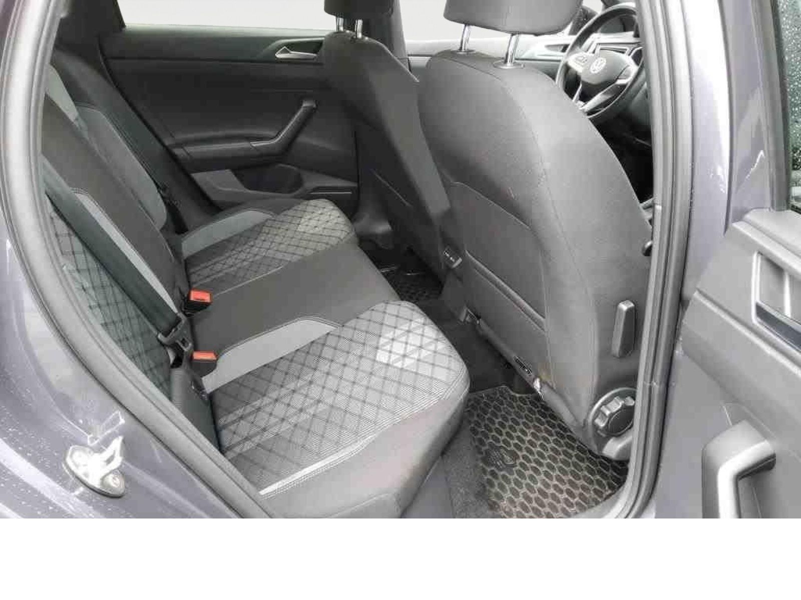 Volkswagen Taigo R-Line 1.0 TSI DSG - Samsaru's Car Outlet