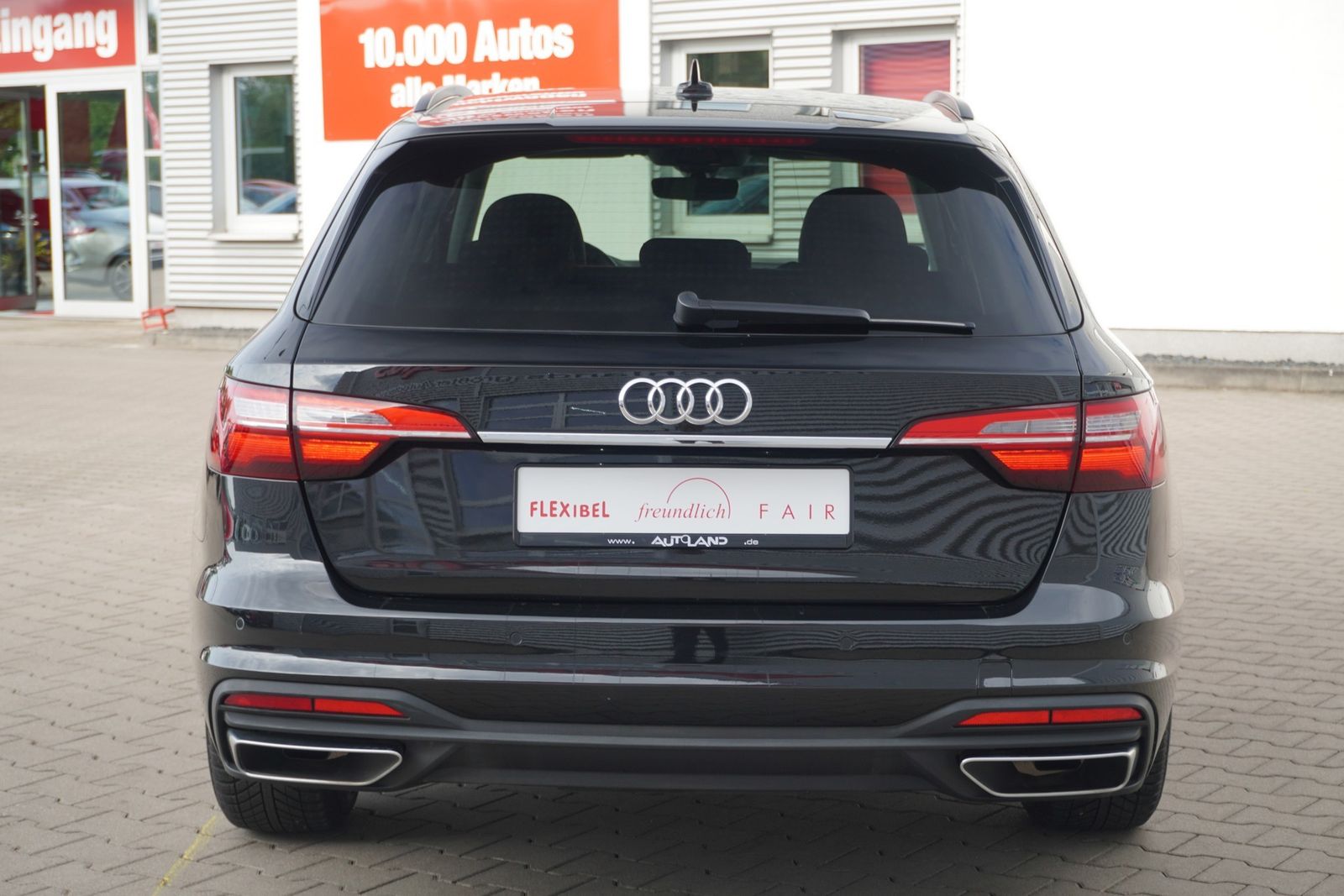Audi A4 35 2.0 TFSI Avant - Samsaru's Car Outlet